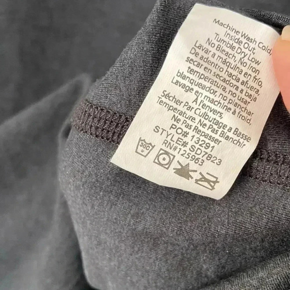 NEW Beyond Yoga Spacedye Captivating Turtleneck Pullover Dark Night size Small - Picture 5 of 7